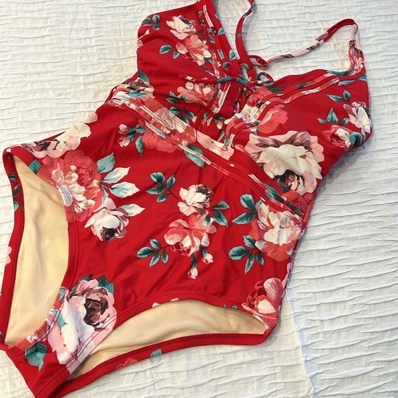 Kona‎ Sol swim suit baiting suit women’s one piece small red floral - Picture 3 of 6